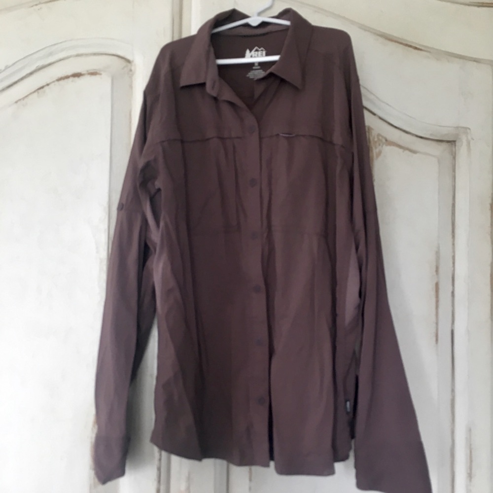 REI Co-op Sahara Button Down Women’s Medium